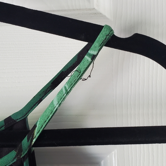 London Times Jungle Palm Cropped Jumpsuit - 12 - Picture 11 of 15